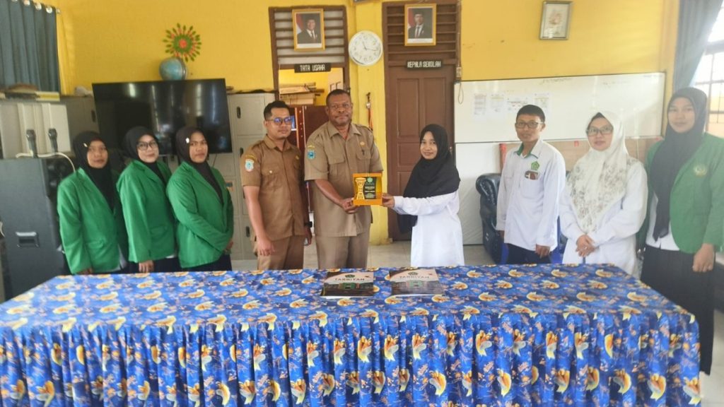 FAKULTAS TARBIYAH JALIN KERJA SAMA DENGAN SMK MODELLINK DAN SMAN 4 KABUPATEN SORONG MELALUI PENANDATANGANAN MOU