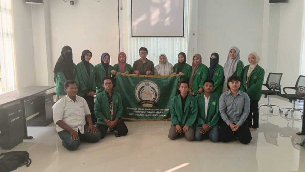 HMPS PAI IAIN SORONG DAMPINGI MAHASISWA BARU DALAM PENGISIAN KRS