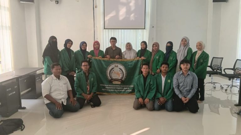 HMPS PAI IAIN SORONG DAMPINGI MAHASISWA BARU DALAM PENGISIAN KRS